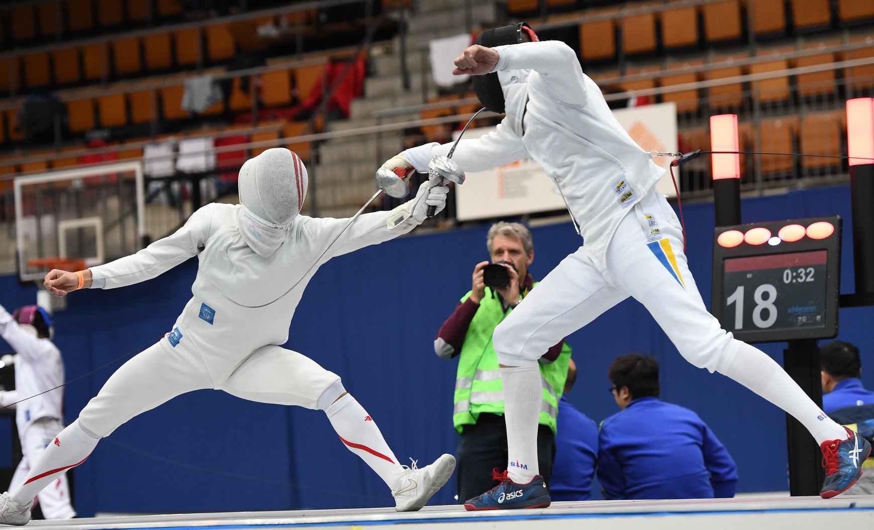 ���������� �������� ������ 3-� ����� � ��������� ���������� �� ����� ����