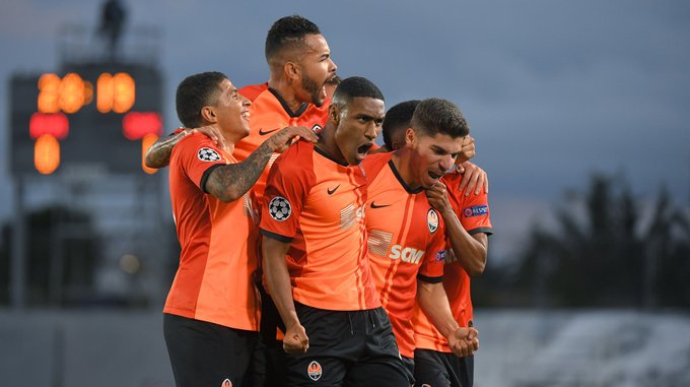 ������ ����������� ������� ����� � �������